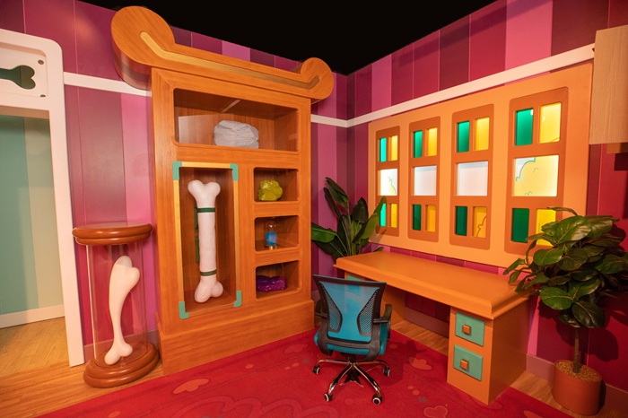 BlueyxCAMP Dads Office EmptySpace