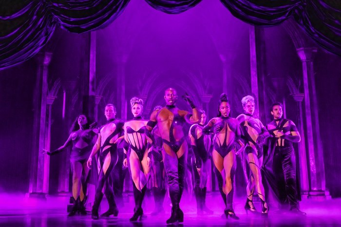 DBH Taurean Everett center and Cast Photo by Matthew Murphy and Evan Zimmerman