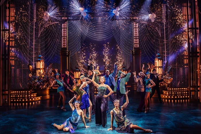 Photo 1 Samantha Pauly center cast in the Broadway production of The Great Gatsby c Matthew Murphy and Evan Zimmerman
