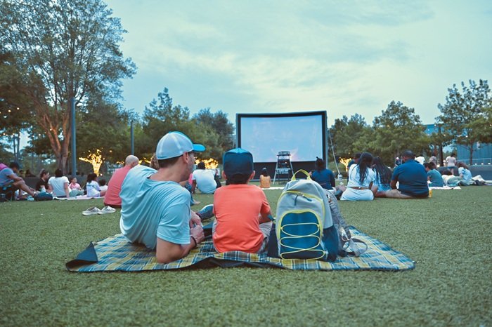 Pix on the Plaza Alex Montoya