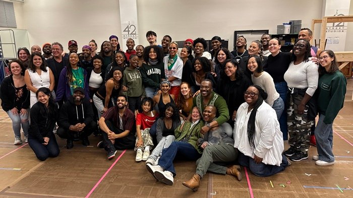 The company of the North American Tour of HELLS KITCHEN with Alicia Keys