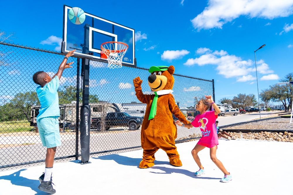 basketball jellystone park 414