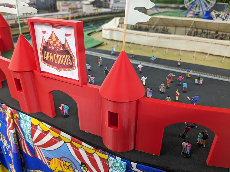 lr APN Circus Promo 03