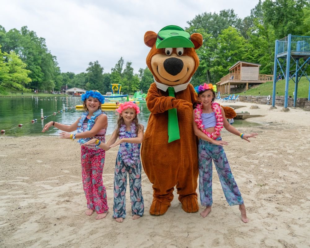 luau jellystone park 445