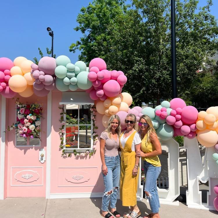  Market Street Hosts Mother’s Day photo opportunity in Central Park May 8-10 