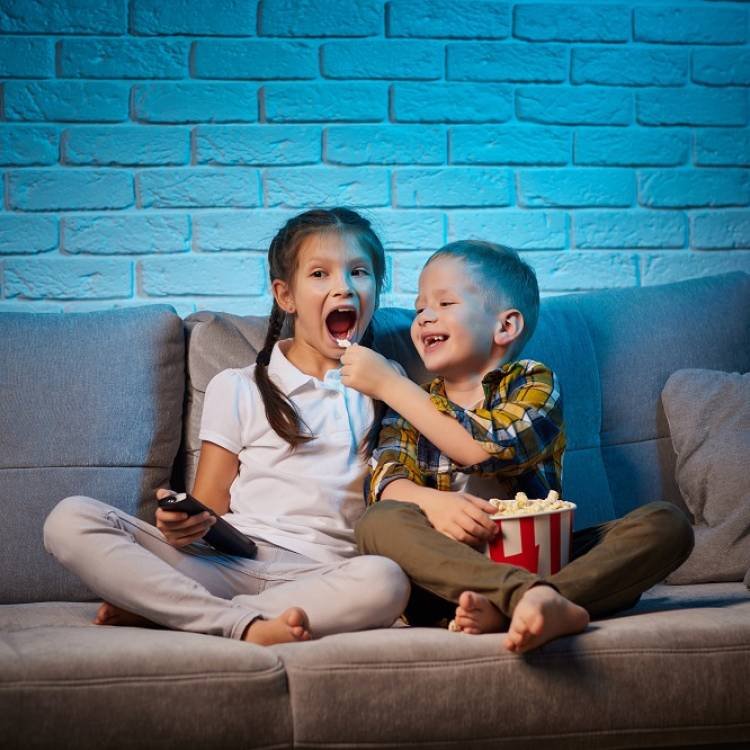 22 Back-To-School Movies that The Whole Family Will Enjoy